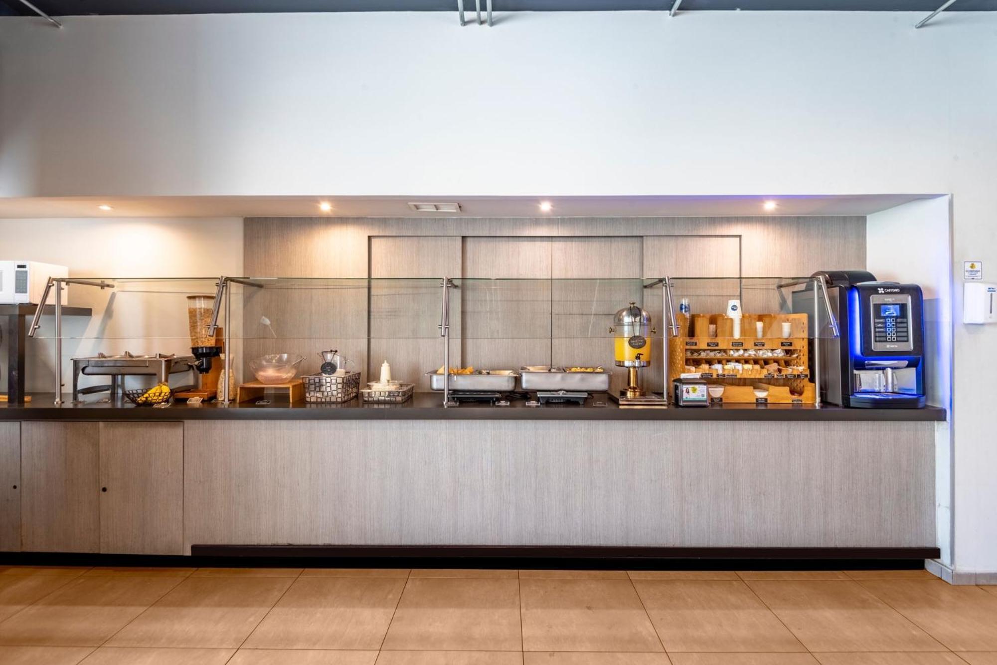 Hotel Express Junior By Marriott Altabrisa