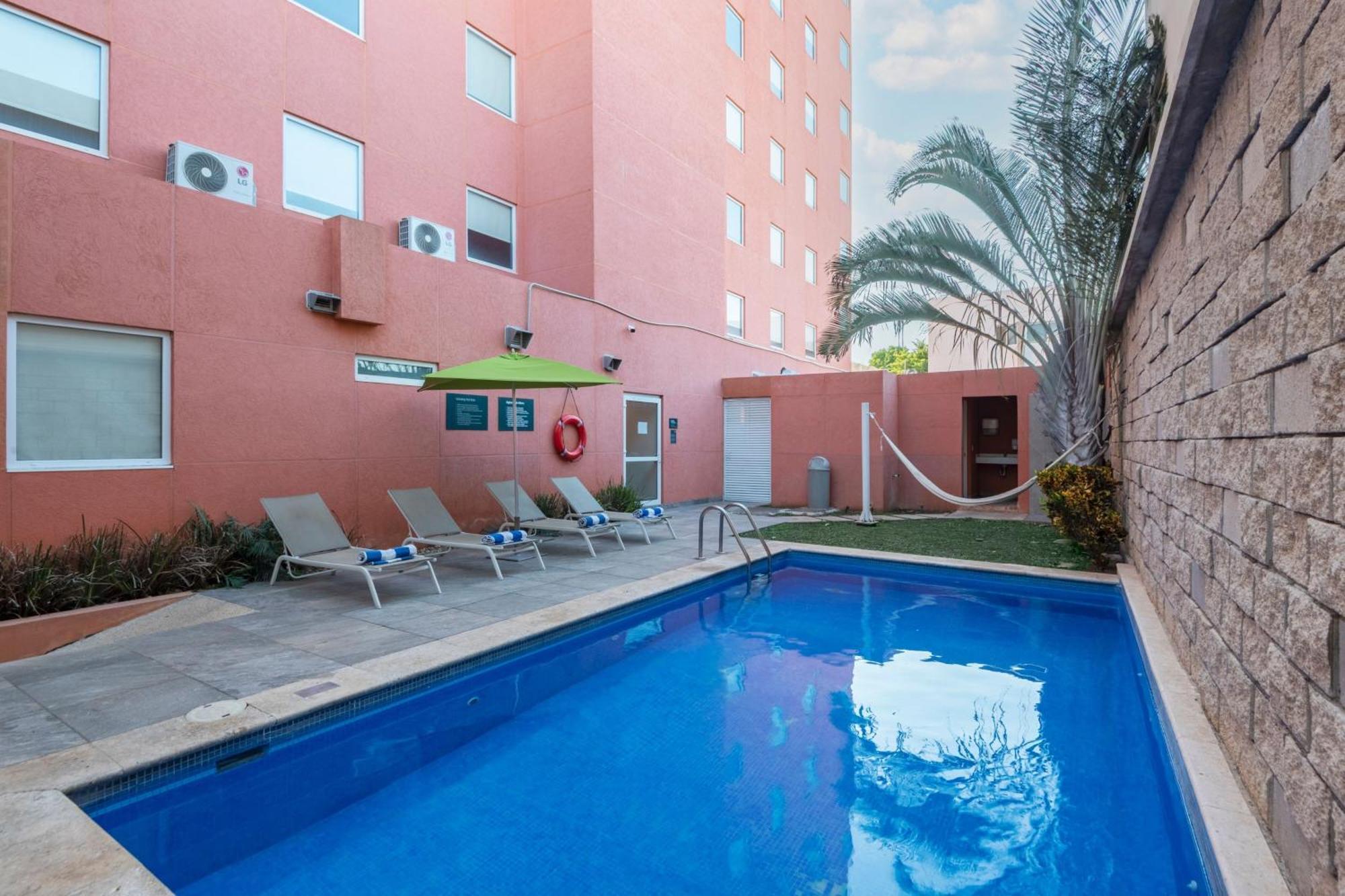 Express Junior By Marriott Altabrisa Hotel Mérida