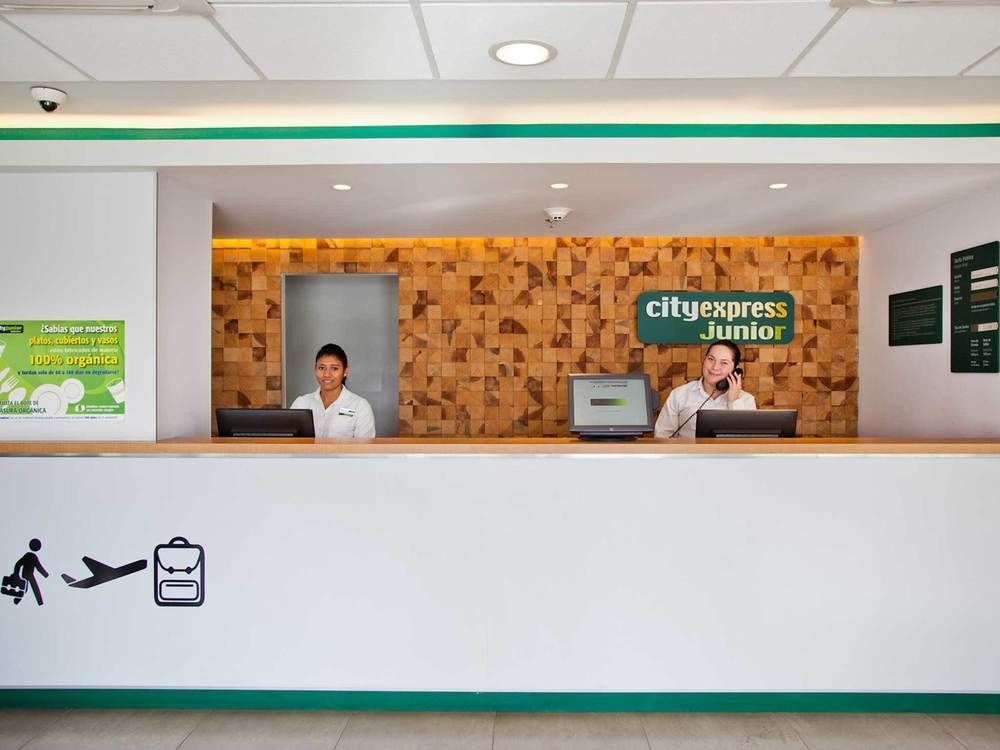 Express Junior By Marriott Altabrisa Hotel Mérida